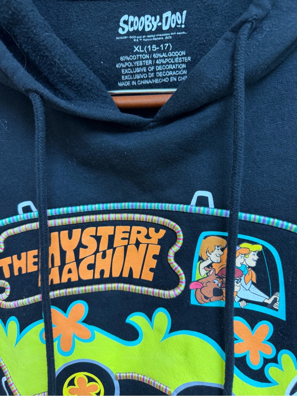 Scooby-Doo™ Men's Black Crewneck Sweater with Mystery Machine Graphic